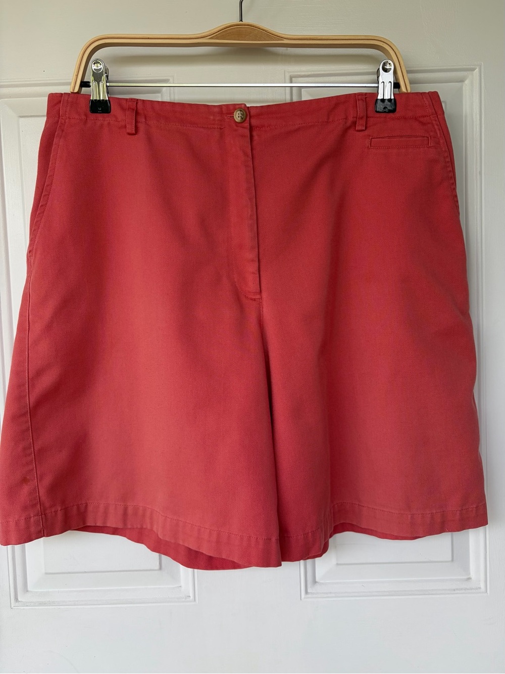•Talbots• Vintage High Waisted Coral Toned Shorts - Size 16